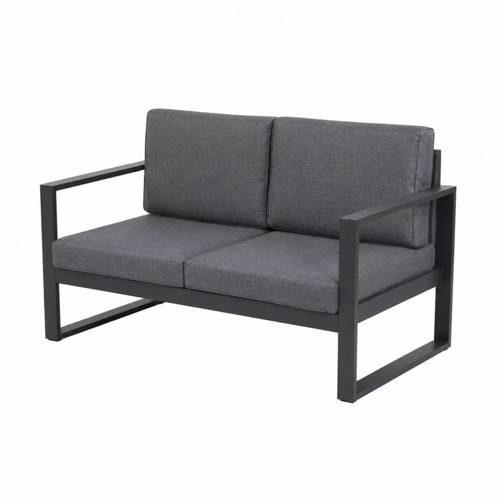 Sofa dwuosobowa z metalową ramą